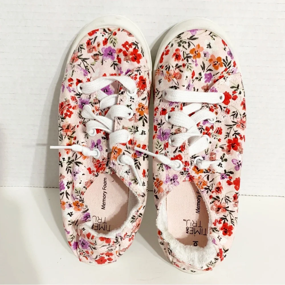 Time and Tru Memory Foam Floral Pink Lace Up Slip On Tru’s Scrunch Back Sneakers